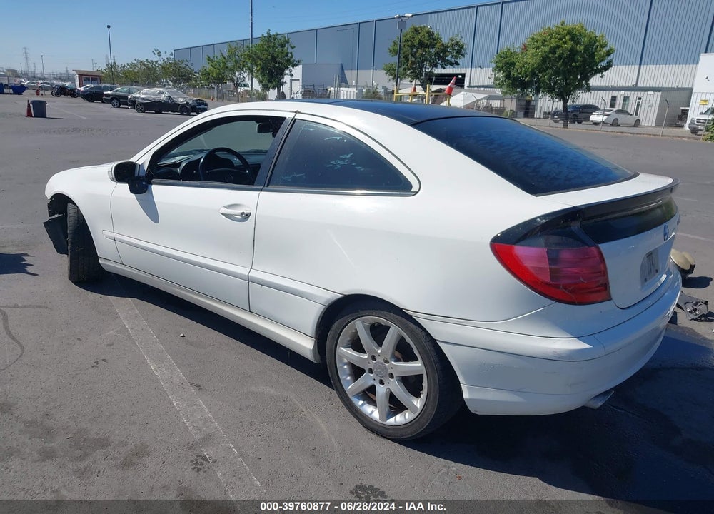 2002 MERCEDES-BENZ C 230 VIN: WDBRN47J42A357109