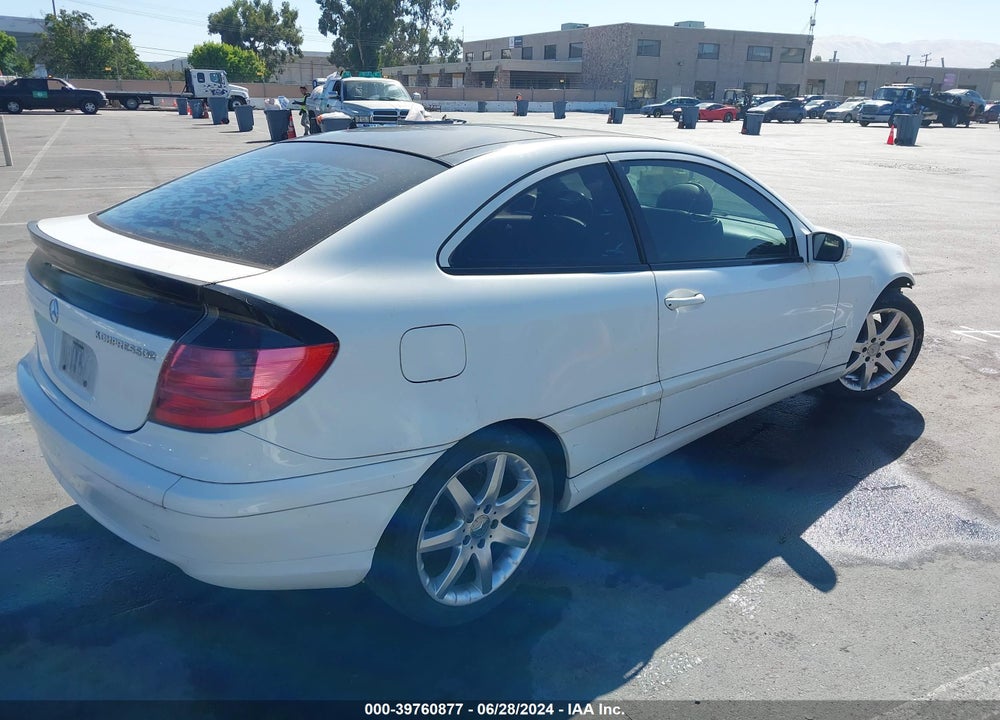 2002 MERCEDES-BENZ C 230 VIN: WDBRN47J42A357109