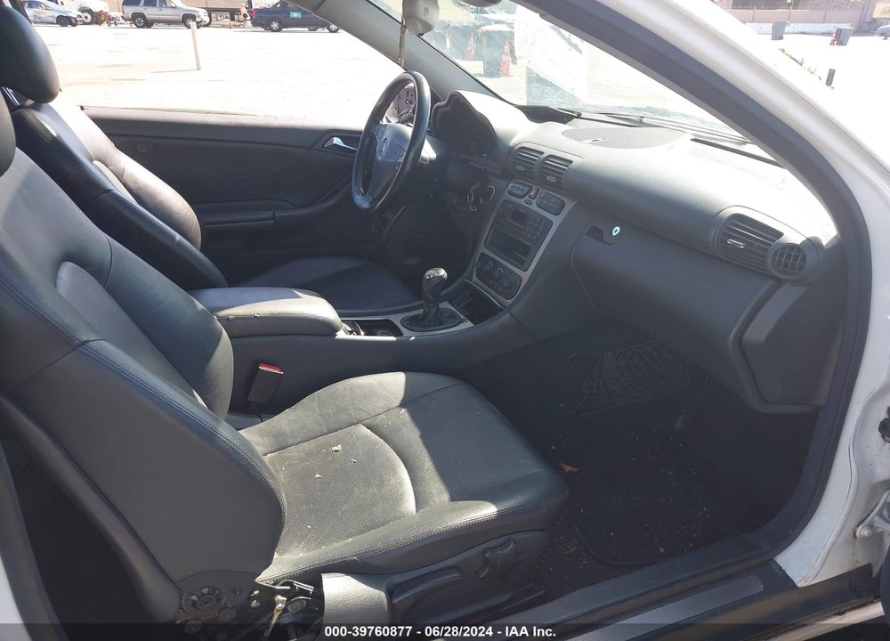 2002 MERCEDES-BENZ C 230 VIN: WDBRN47J42A357109