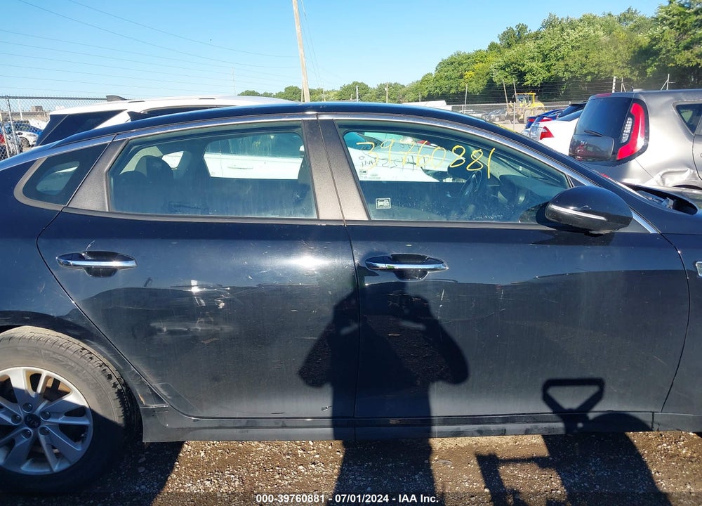2016 KIA OPTIMA LX VIN: 5XXGT4L38GG101556