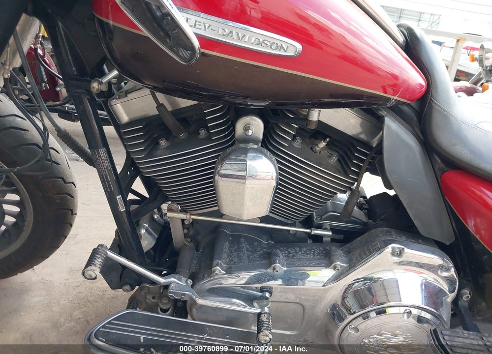 2011 HARLEY-DAVIDSON FLHTK VIN: 1HD1KEM14BB626557