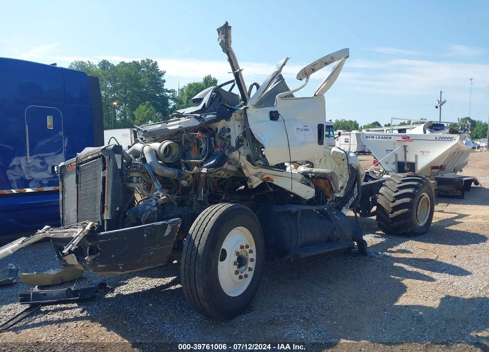 2005 INTERNATIONAL 8000 8600 VIN: 1HSHWSANX5J080357