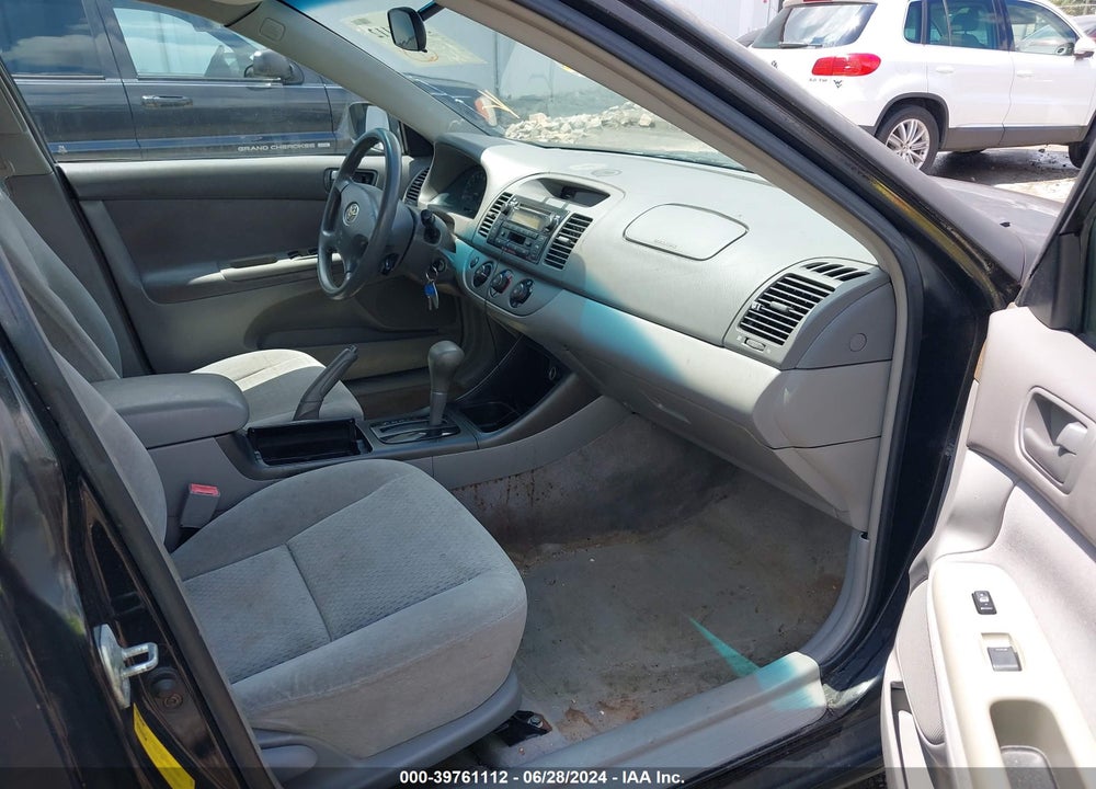 2002 TOYOTA CAMRY LE VIN: 4T1BE30K32U096887