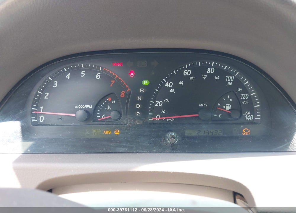 2002 TOYOTA CAMRY LE VIN: 4T1BE30K32U096887