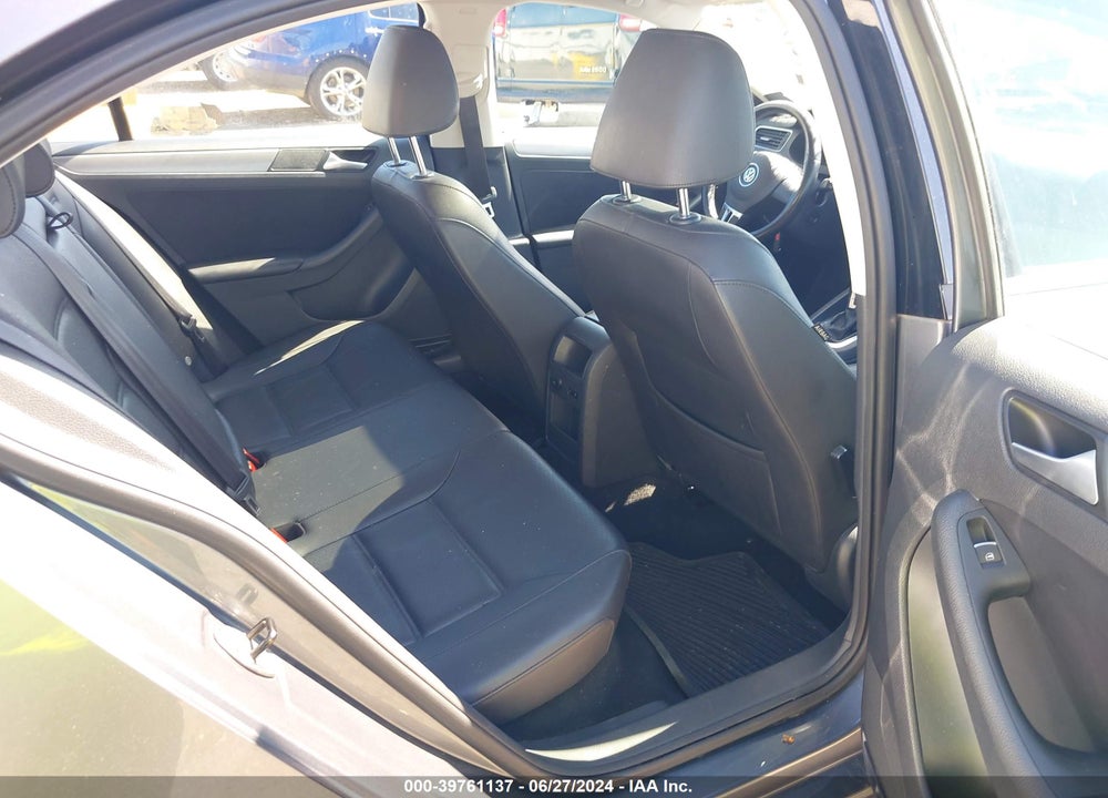 2014 VOLKSWAGEN JETTA 2.0L TDI VIN: 3VWLL7AJ6EM416611