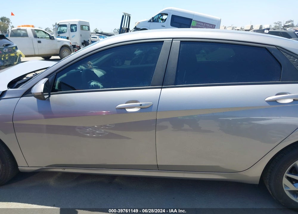 2024 HYUNDAI ELANTRA SEL VIN: KMHLM4DG2RU651504