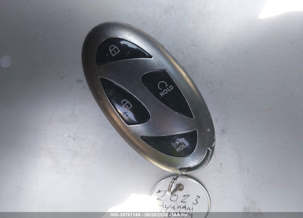 2024 HYUNDAI ELANTRA SEL VIN: KMHLM4DG2RU651504