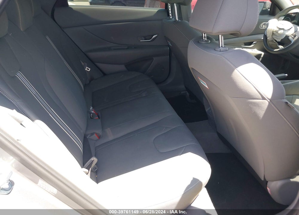 2024 HYUNDAI ELANTRA SEL VIN: KMHLM4DG2RU651504