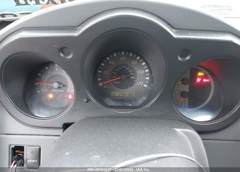 2004 NISSAN XTERRA XE VIN: 5N1ED28Y34C669976
