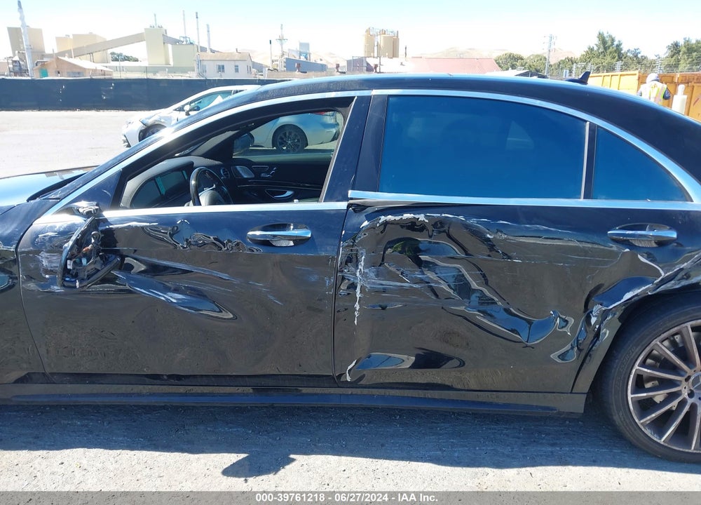 2015 MERCEDES-BENZ S 550 VIN: WDDUG8CB4FA174803
