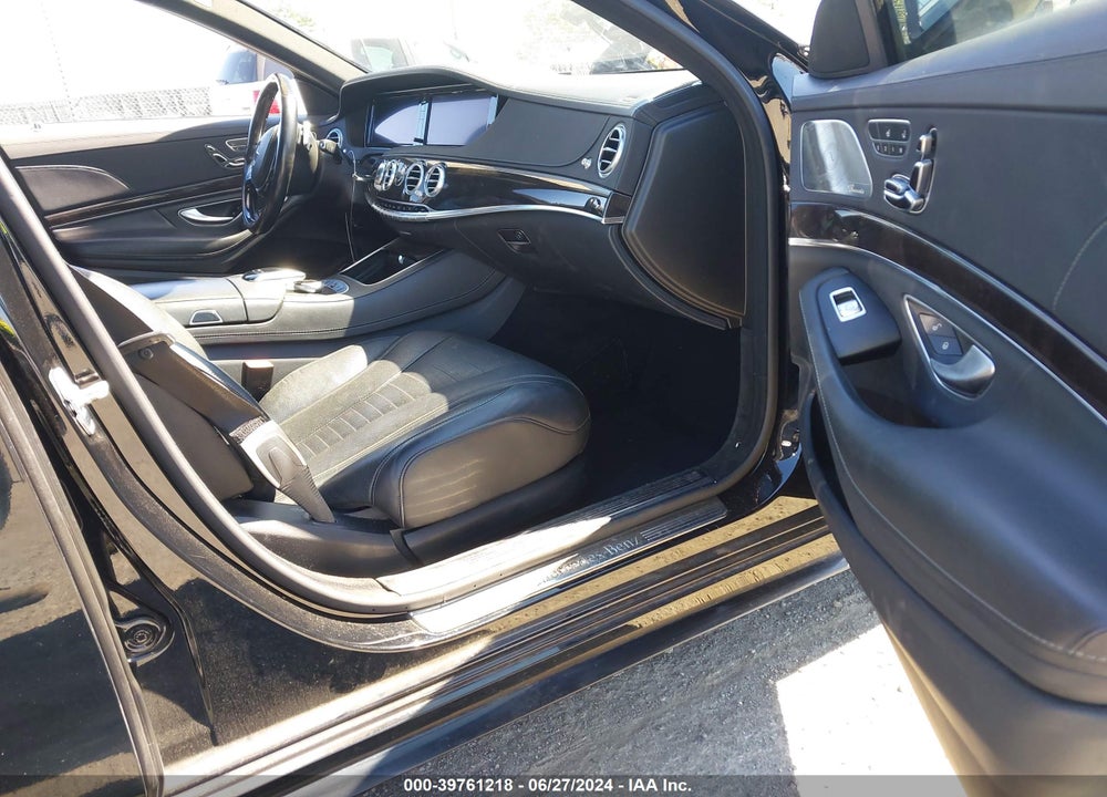 2015 MERCEDES-BENZ S 550 VIN: WDDUG8CB4FA174803