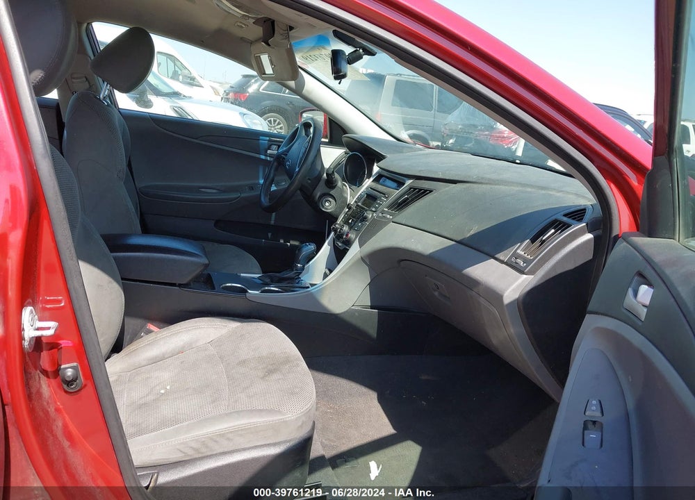 2014 HYUNDAI SONATA GLS VIN: 5NPEB4AC1EH853369