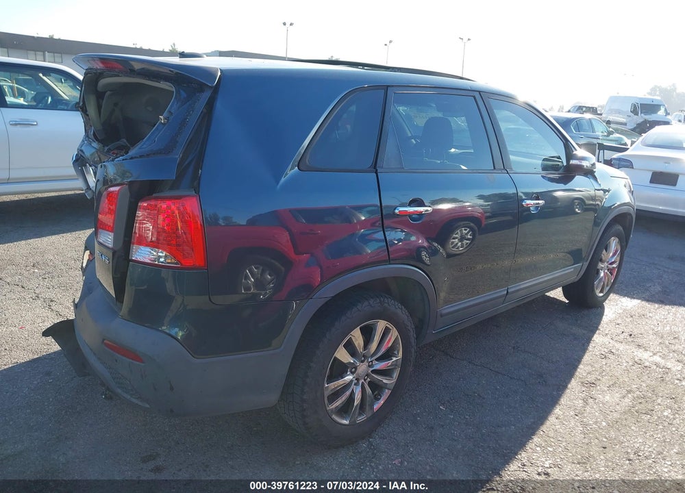 2011 KIA SORENTO EX V6 VIN: 5XYKU4A23BG027744
