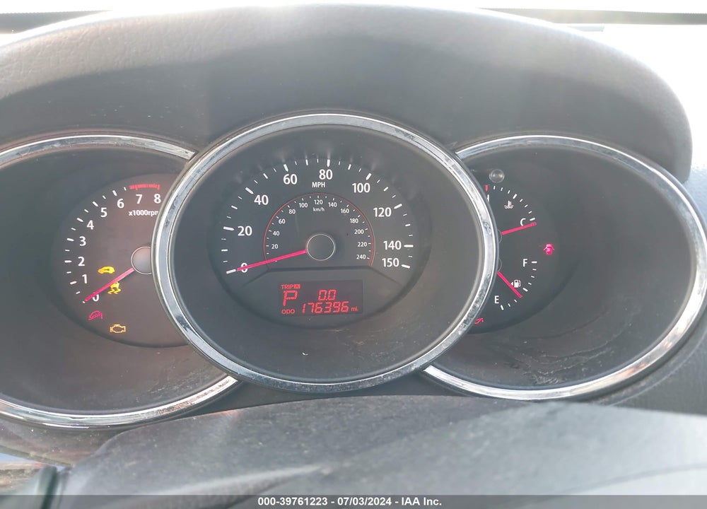 2011 KIA SORENTO EX V6 VIN: 5XYKU4A23BG027744