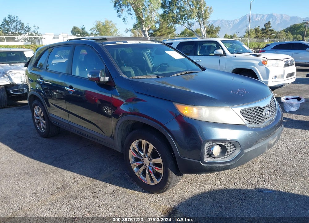 2011 KIA SORENTO EX V6 VIN: 5XYKU4A23BG027744