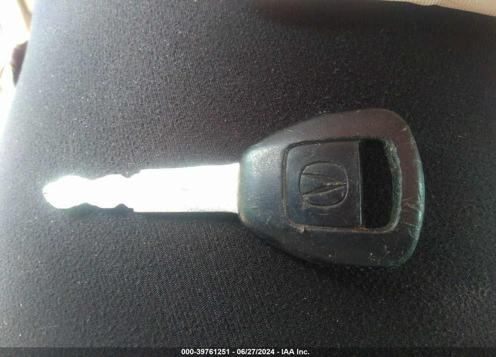 2006 ACURA MDX VIN: 2HNYD18206H525366