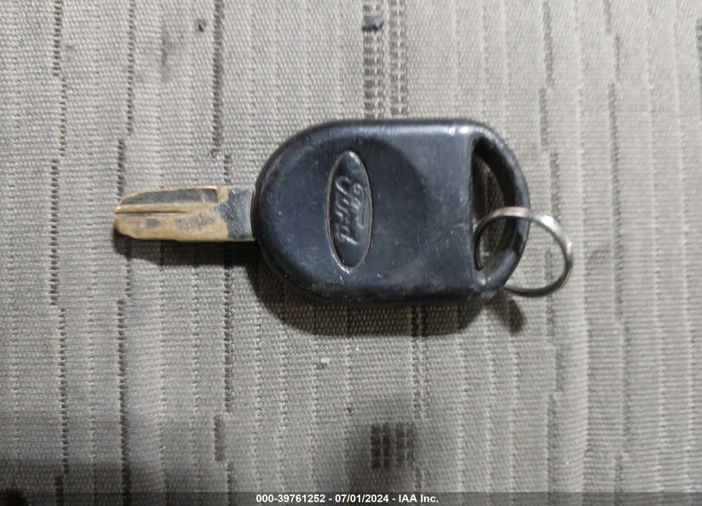 2008 FORD FOCUS SE/SES VIN: 1FAHP35N18W236871