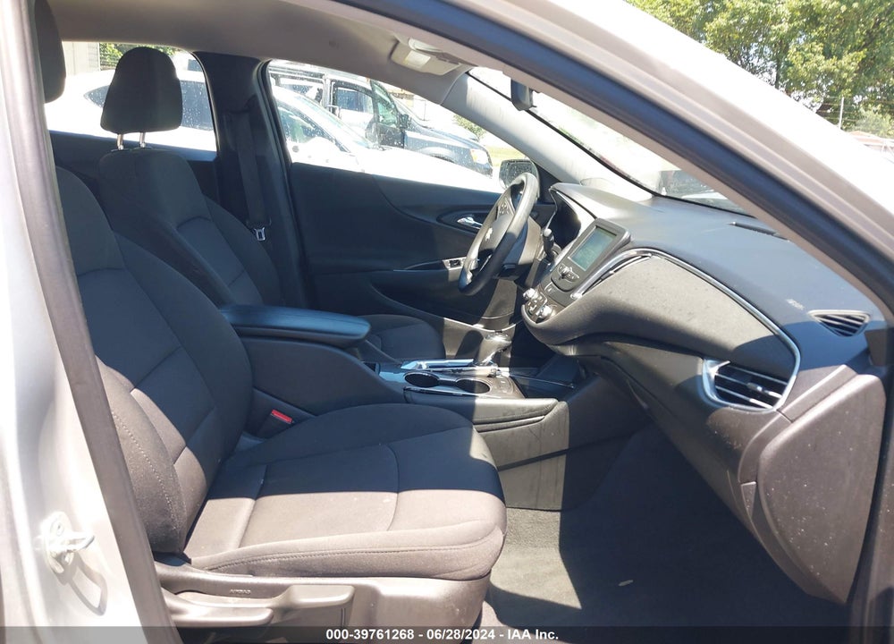 2018 CHEVROLET MALIBU LT VIN: 1G1ZD5ST1JF196893