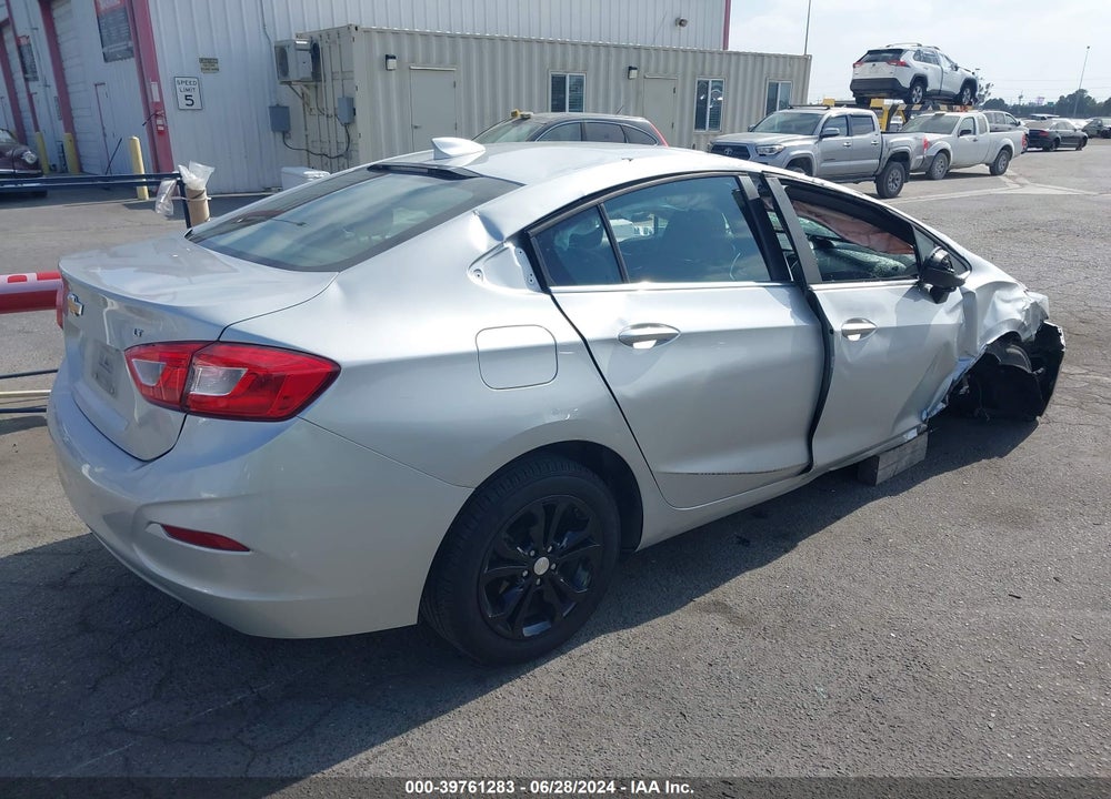 2019 CHEVROLET CRUZE LT VIN: 1G1BE5SM4K7115680