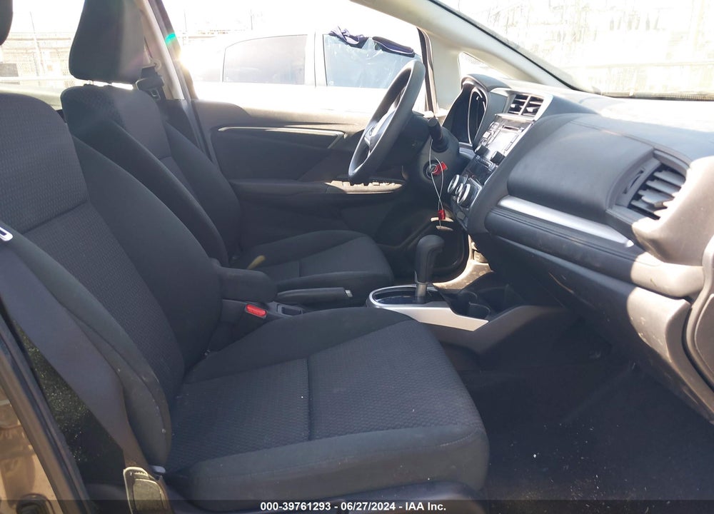 2019 HONDA FIT LX VIN: 3HGGK5H40KM752697
