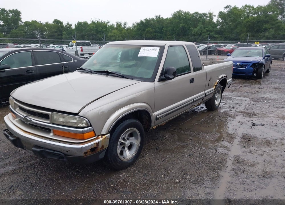 1998 CHEVROLET S-10 LS FLEETSIDE VIN: 1GCCS1941W8222897