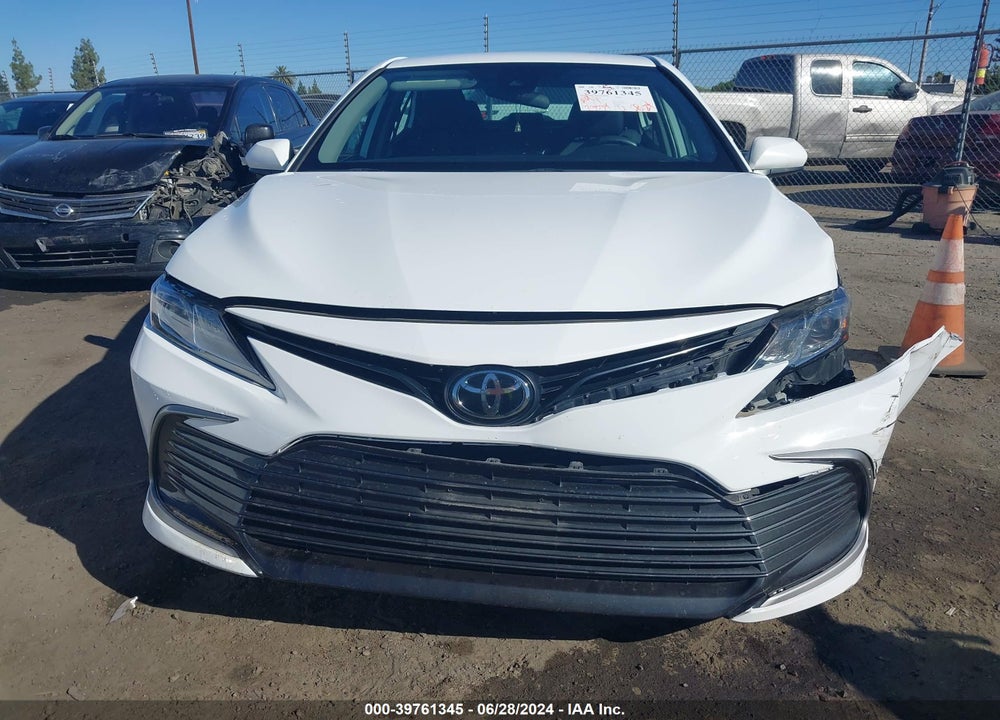 2021 TOYOTA CAMRY LE VIN: 4T1C11AK8MU428389