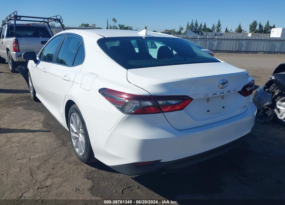 2021 TOYOTA CAMRY LE VIN: 4T1C11AK8MU428389