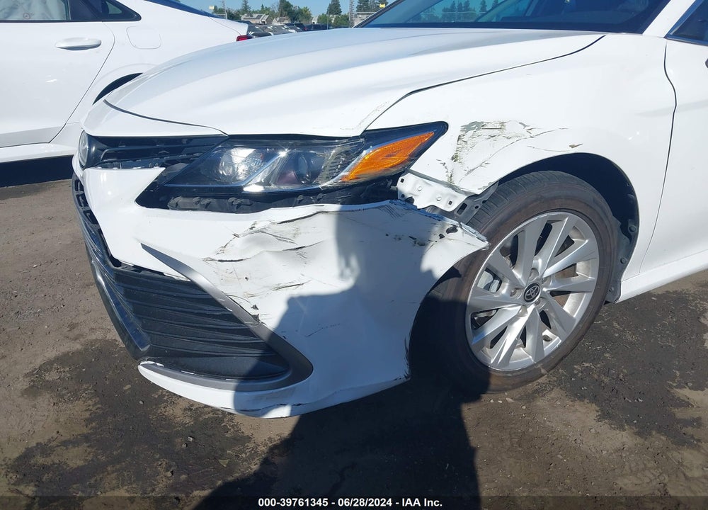 2021 TOYOTA CAMRY LE VIN: 4T1C11AK8MU428389