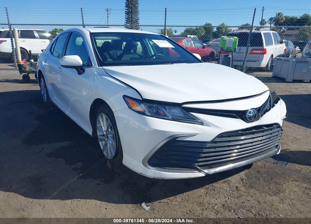 2021 TOYOTA CAMRY LE VIN: 4T1C11AK8MU428389