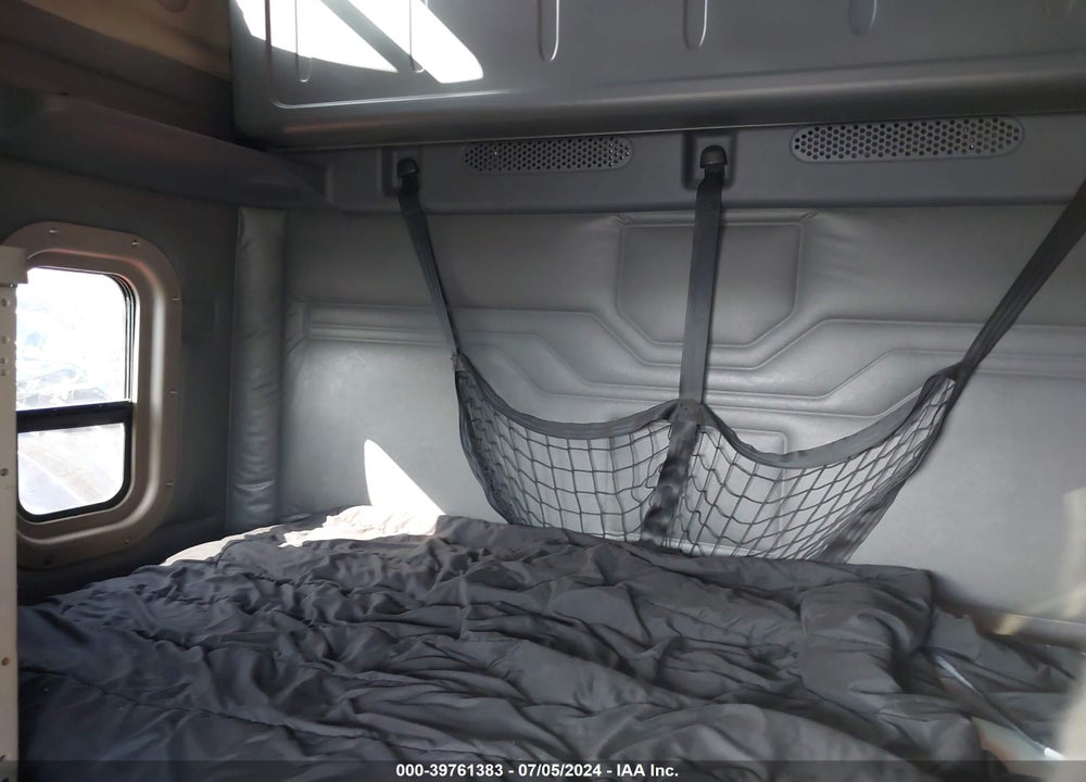 2015 FREIGHTLINER CASCADIA 125 VIN: 3AKJGLD50FSGM6072
