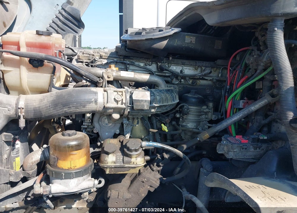 2016 FREIGHTLINER CASCADIA 125 VIN: 3AKJGLD54GSGU1197