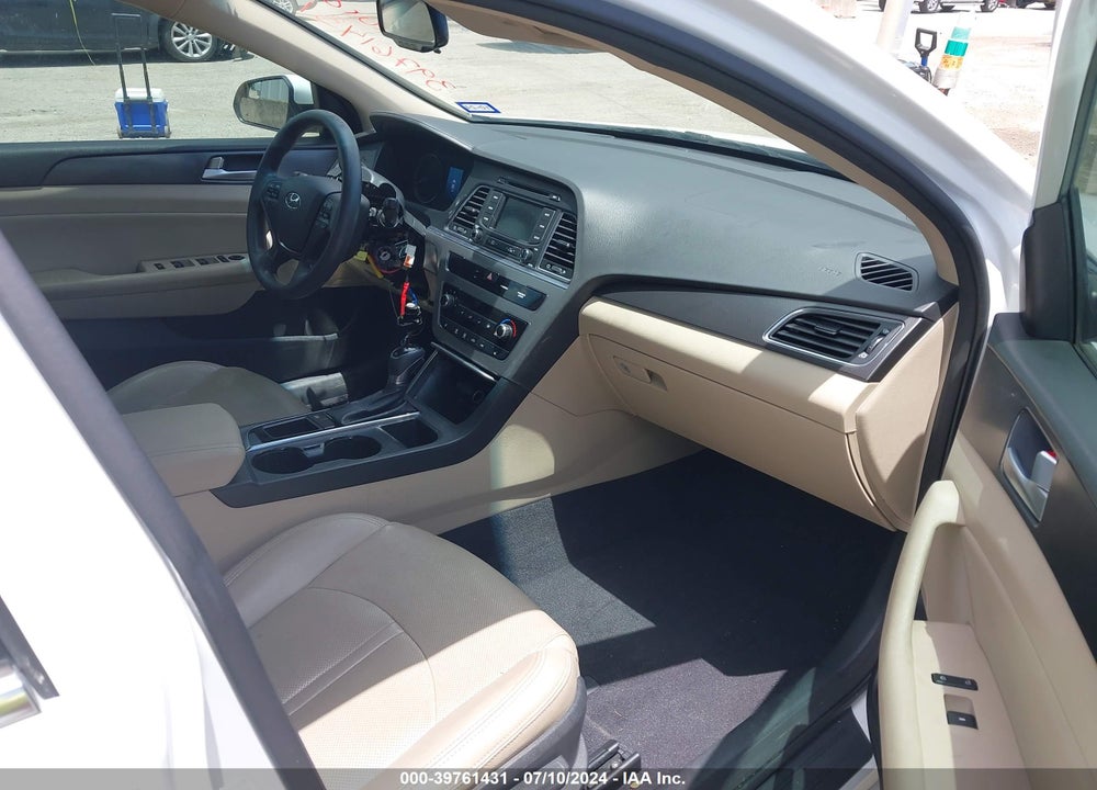 2015 HYUNDAI SONATA SPORT VIN: 5NPE34AF0FH230754
