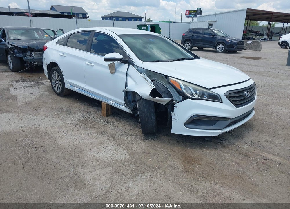 2015 HYUNDAI SONATA SPORT VIN: 5NPE34AF0FH230754