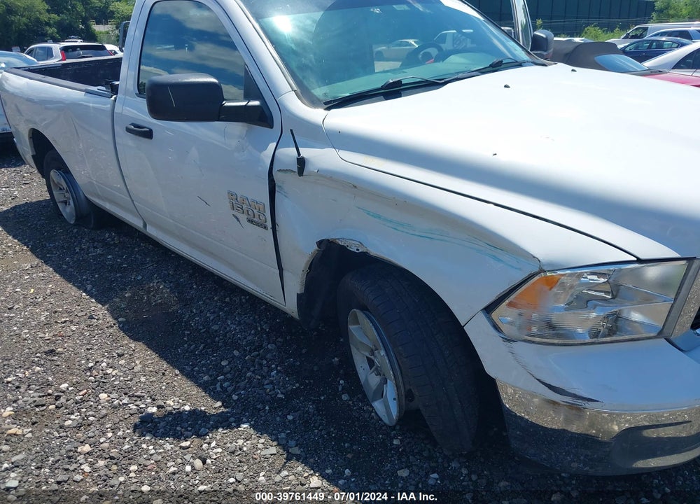 2019 RAM 1500 CLASSIC TRADESMAN REGULAR CAB 4X2 8' BOX VIN: 3C6JR6DG1KG612167