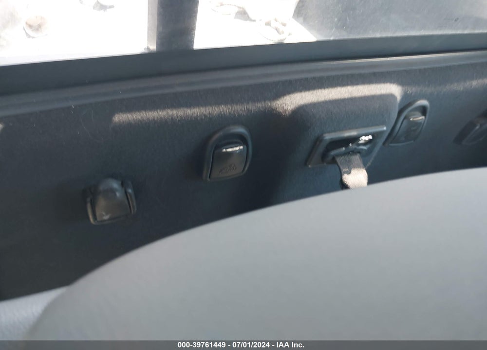 2019 RAM 1500 CLASSIC TRADESMAN REGULAR CAB 4X2 8' BOX VIN: 3C6JR6DG1KG612167