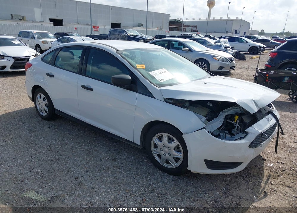 2018 FORD FOCUS S VIN: 1FADP3E20JL292778