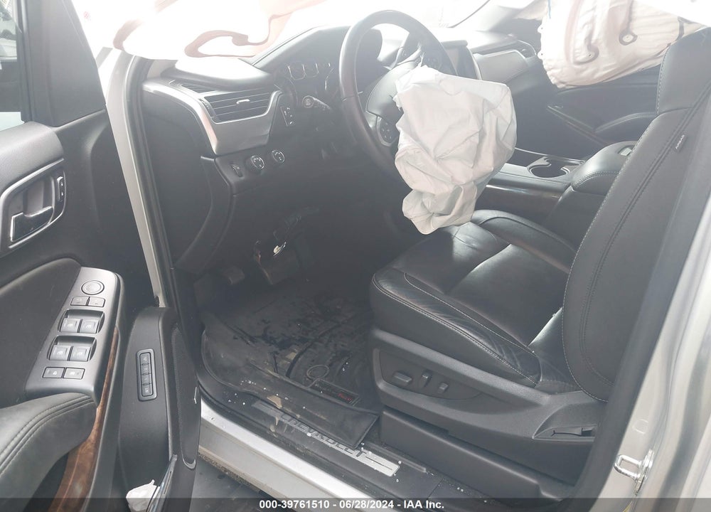 2018 CHEVROLET SUBURBAN VIN: 1GNSKHKC9JR149682
