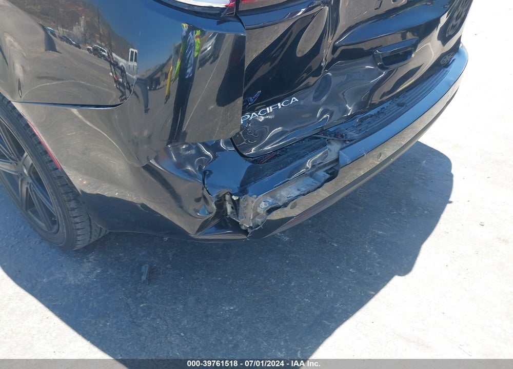 2019 CHRYSLER PACIFICA TOURING L VIN: 2C4RC1BG5KR651762