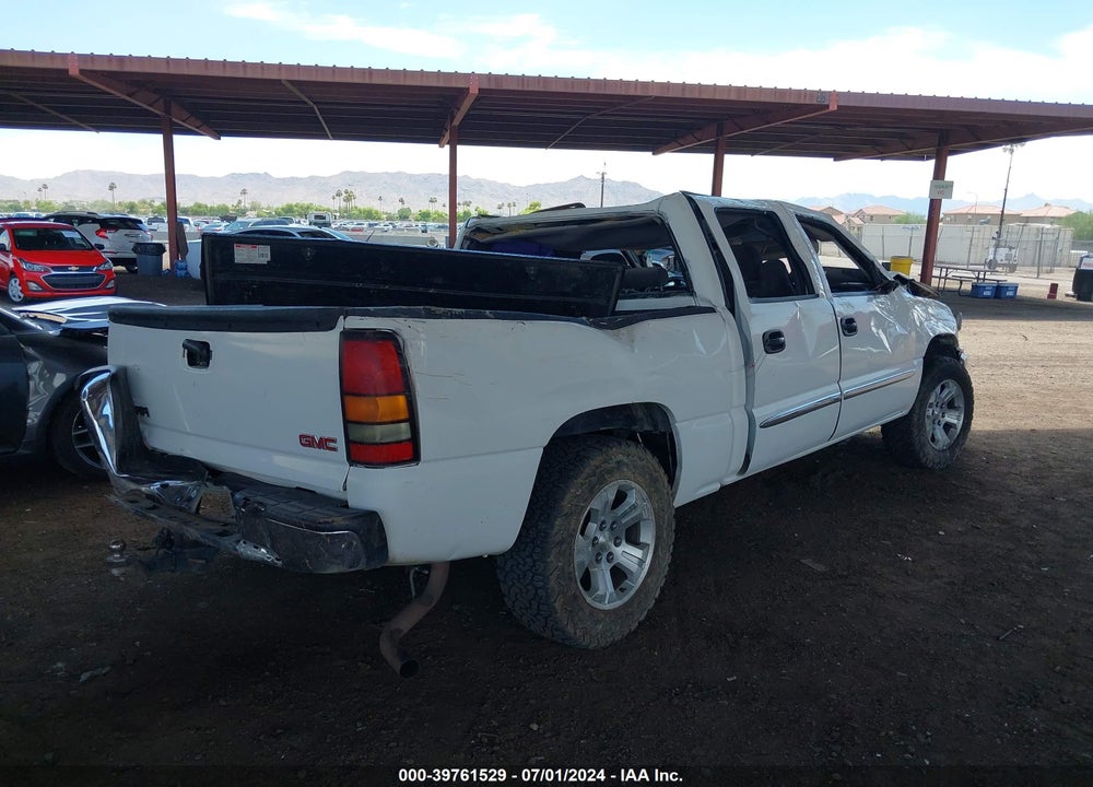 2006 GMC SIERRA 1500 SL VIN: 2GTEC13V861218789