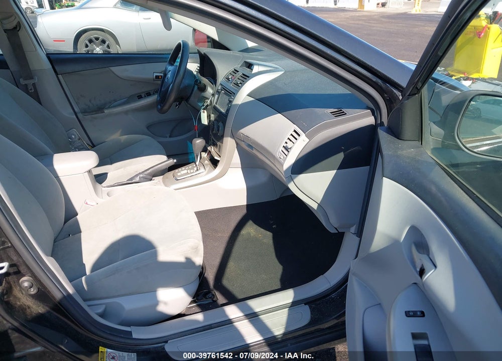 2013 TOYOTA COROLLA LE VIN: 5YFBU4EE4DP083257
