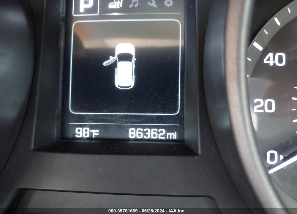 2018 HYUNDAI SANTA FE SPORT 2.4L VIN: 5XYZU3LB2JG509853