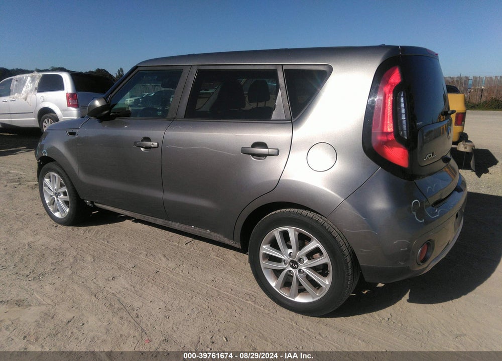 2018 KIA SOUL VIN: KNDJP3A52J7537621