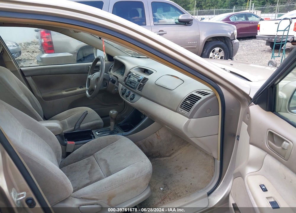 2003 TOYOTA CAMRY LE VIN: 4T1BE32K13U152596