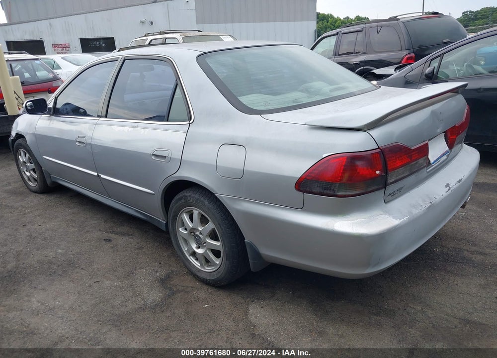 2002 HONDA ACCORD 2.3 SE VIN: JHMCG567X2C018872