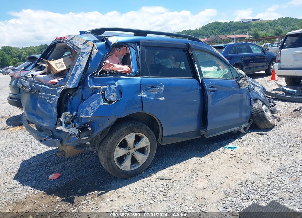 2016 SUBARU FORESTER VIN: JF2SJADC5GH476211