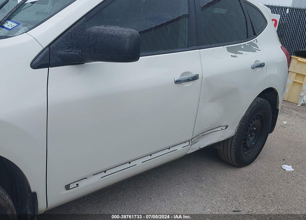 2015 NISSAN ROGUE SELECT S VIN: JN8AS5MT9FW656871