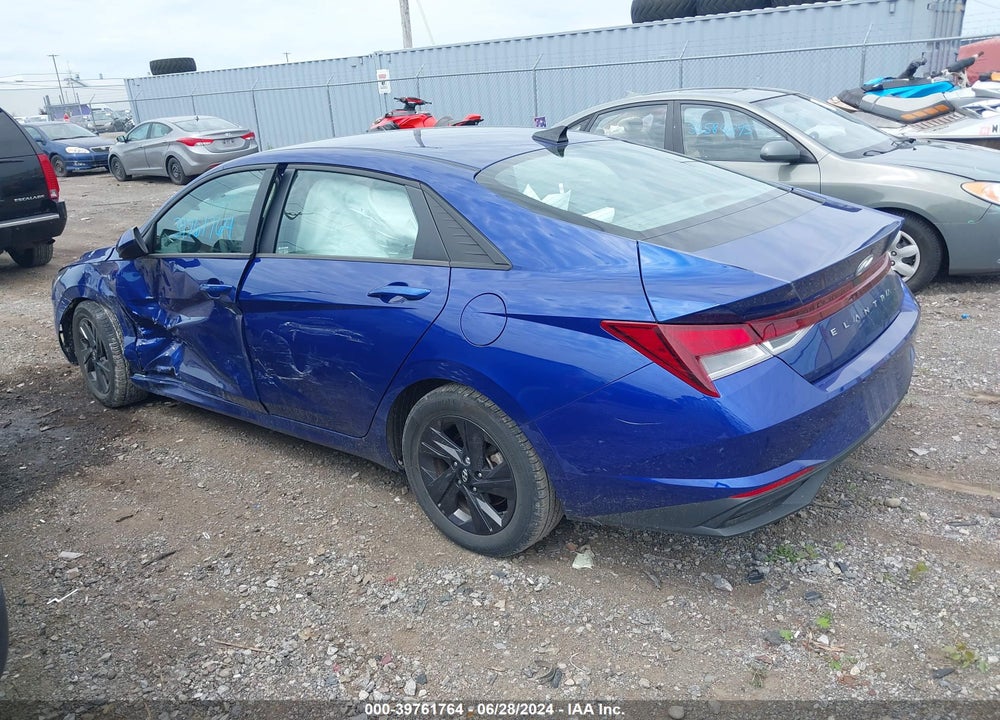 2022 HYUNDAI ELANTRA SEL VIN: 5NPLM4AG3NH072616