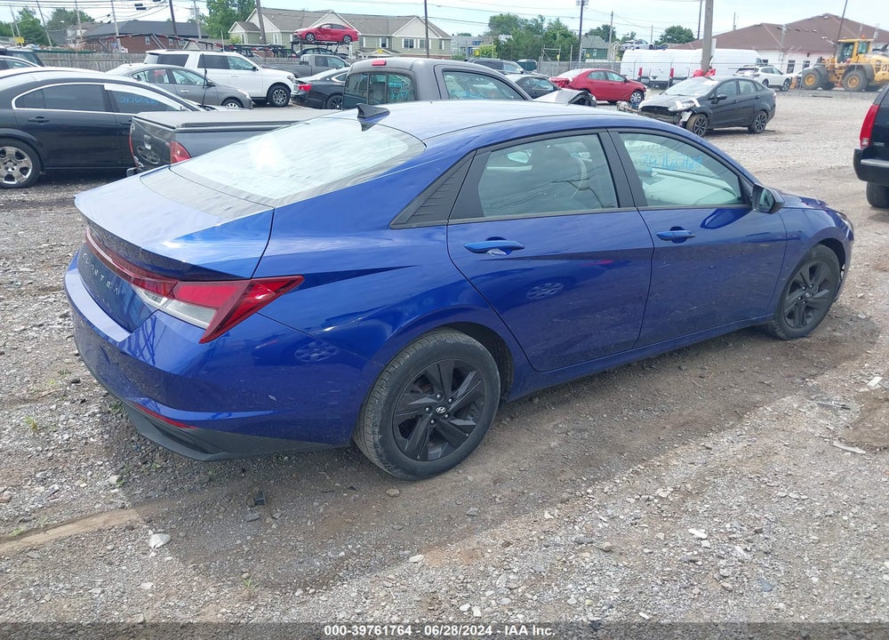 2022 HYUNDAI ELANTRA SEL VIN: 5NPLM4AG3NH072616