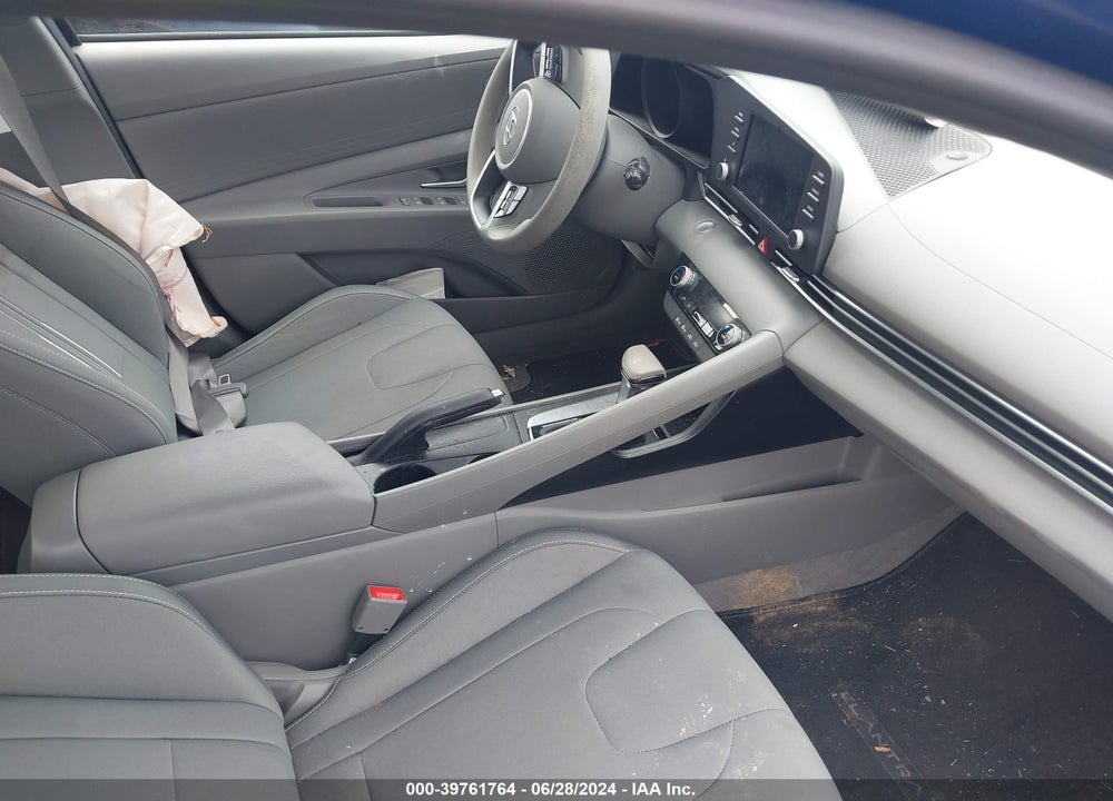 2022 HYUNDAI ELANTRA SEL VIN: 5NPLM4AG3NH072616