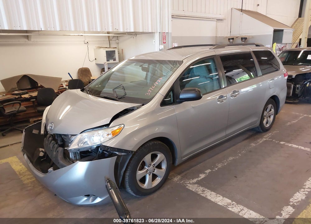 2012 TOYOTA SIENNA LE V6 8 PASSENGER VIN: 5TDKK3DC2CS253668